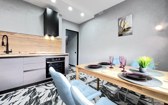 Uyutnaya Svetlaya Posutochno Flat