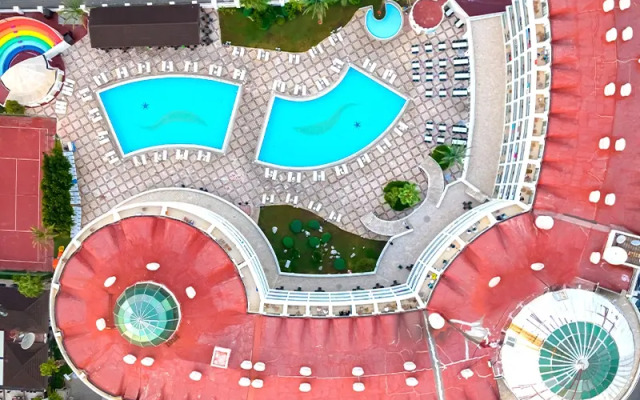 Pineta Park Deluxe Hotel