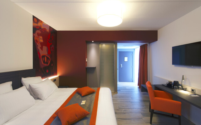 Orange Hotel