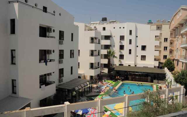 Tuntas Suites Altinkum Apart-Hotel