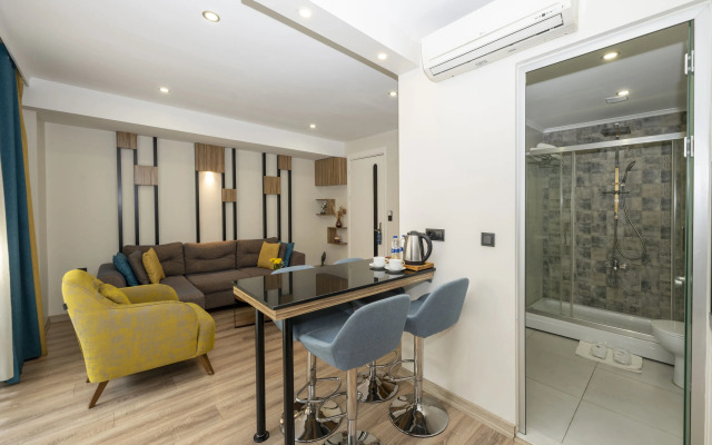 The Marions Suite Hotel
