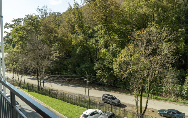 Studiya Kapri Khaus Chetyrekhmestnaya Zhk Letniy Flat