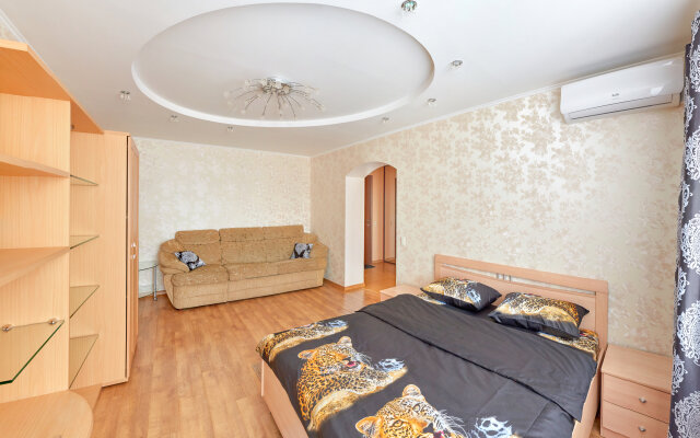 Abazhur Apartment na Karelzeva