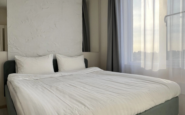 Uyutnaya Trekhkomnatnaya V Spalnom Rayone Flat