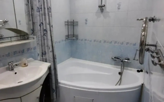 Trehkomnatnaya V Zelenogradske Nedaleko Ot Morya Flat