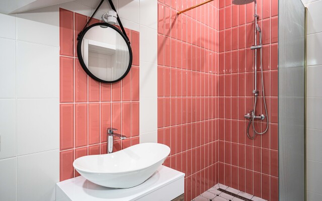 BaltAtlantik nomer v stile Barbi Flat