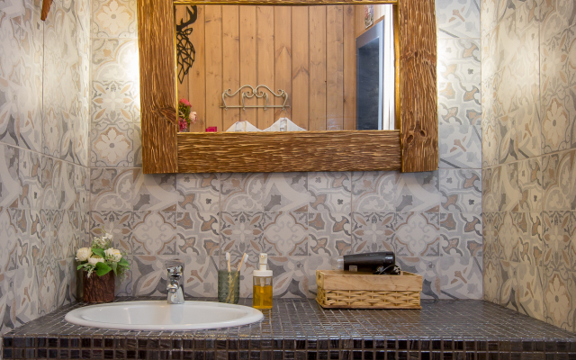 Khyyugge Guest House