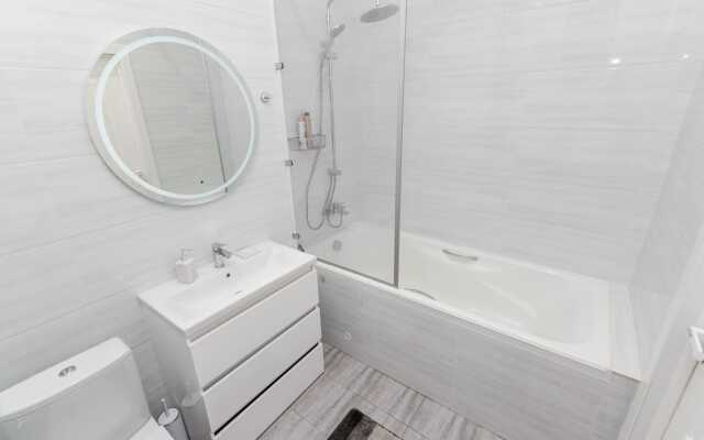 Апартаменты Двухкомнатная в Центре Алматы