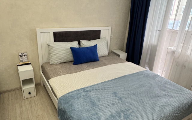 Dvukhkomnatnaya Ryadom S Naberezhnoy Flat