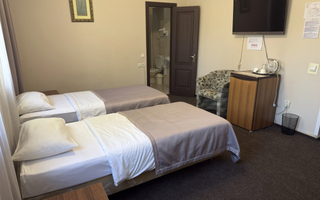 Отель Saya Hotel Almaty