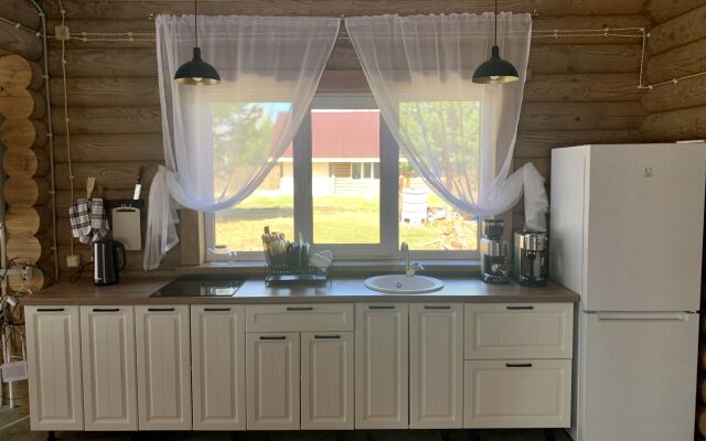Dom U Ozera Recreation Camp