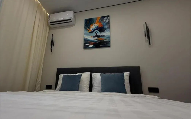 Квартира на Владимира Жириновского 7