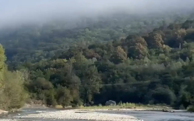 Частный дом Дом на берегу реки