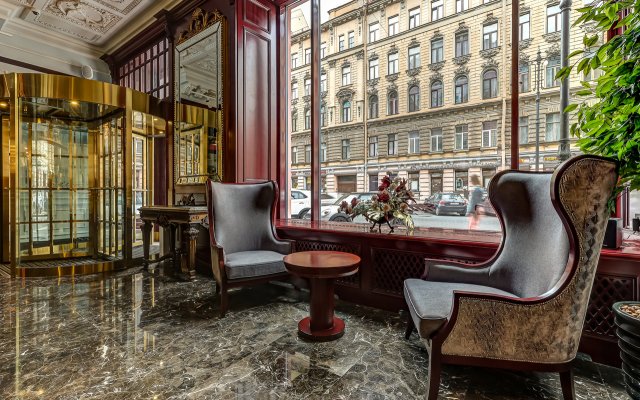 Akyan Saint Petersburg Hotel