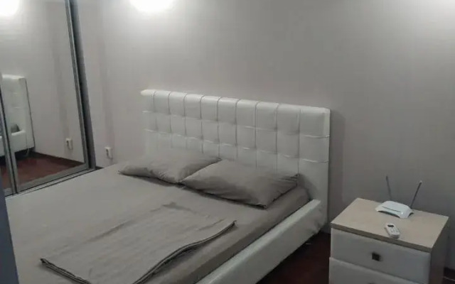 Na Pr-Te Lenina, 10 Flat