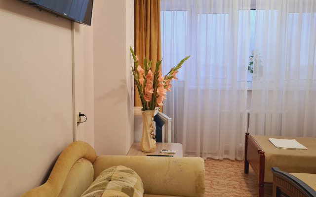 Zolotoy Lev Hotel
