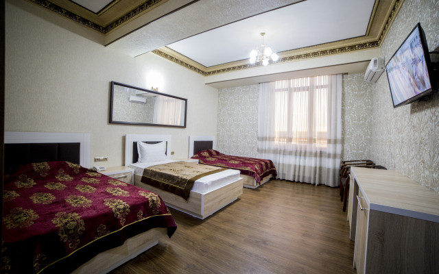 Edem Plaza Hotel