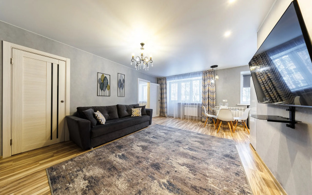 Квартира Двухкомнатная на Свободы 59