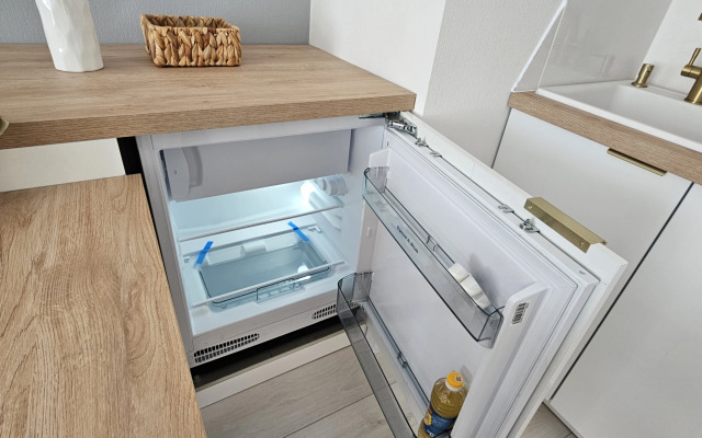 Uyutnaya Studiya S Vidom Na Berezovuyu Roschu Flat
