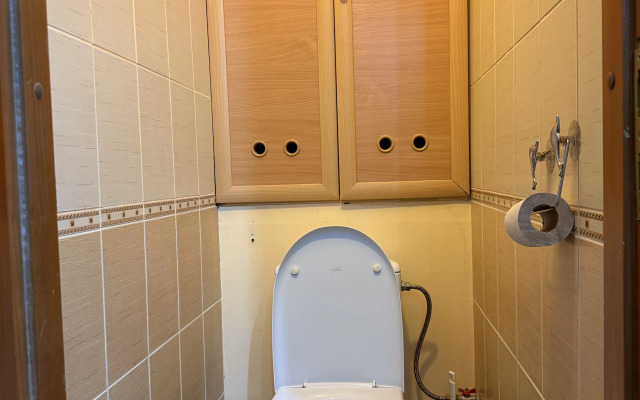 Odnokomnatnaya Kvartira na 1 Etazhe Flat