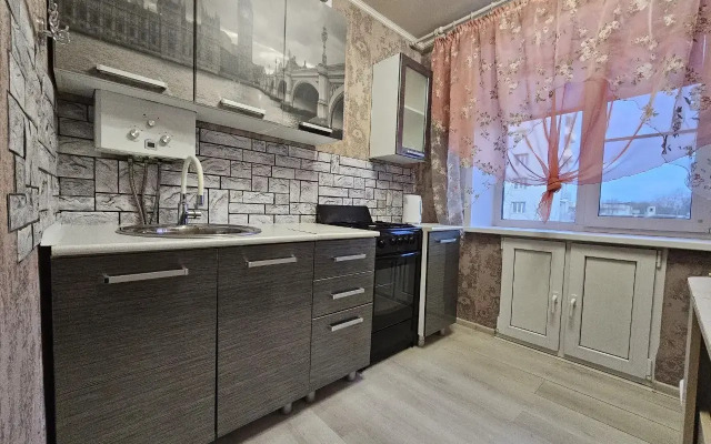 L.V.Hotels na Oruzheynoy 1 Flat