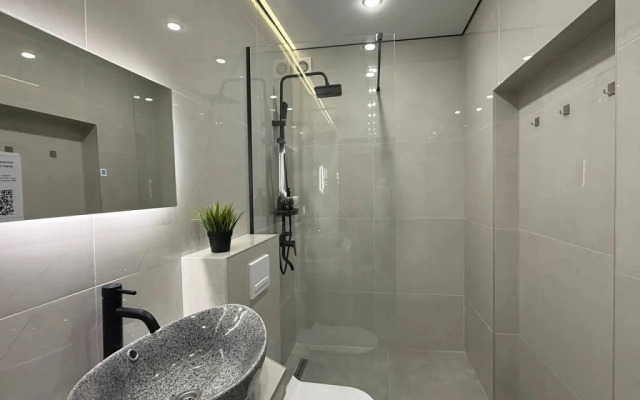 Апартаменты на Баумана 12