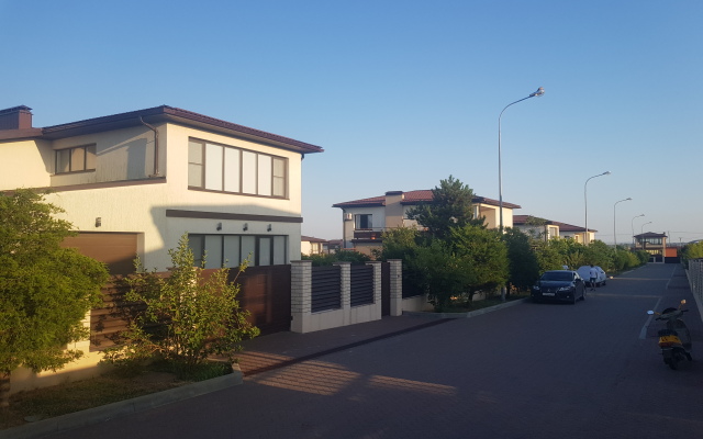 Na 5 Linii Azovskogo Morya Guest House