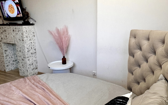 Mira 4v/8 Apartments