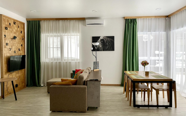Semeynye Dvukhkomnatnye S Terrasoy Na Glavnaya 21L Apartments