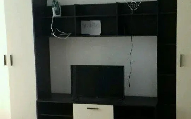 Na Ulitse Mechnikova, 5 Flat