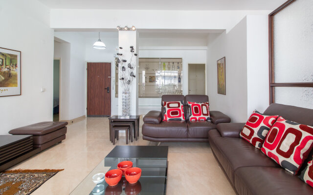 Апартаменты Bright 3BR in the Beating Heart of TLV by FeelHome