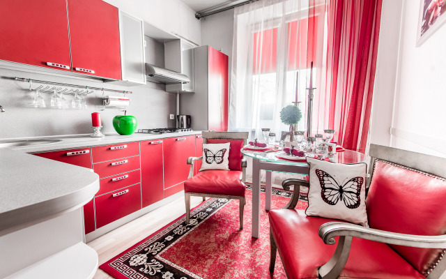 3-komnt. v samom tsentre Minska dlya 10 gostey Apartment