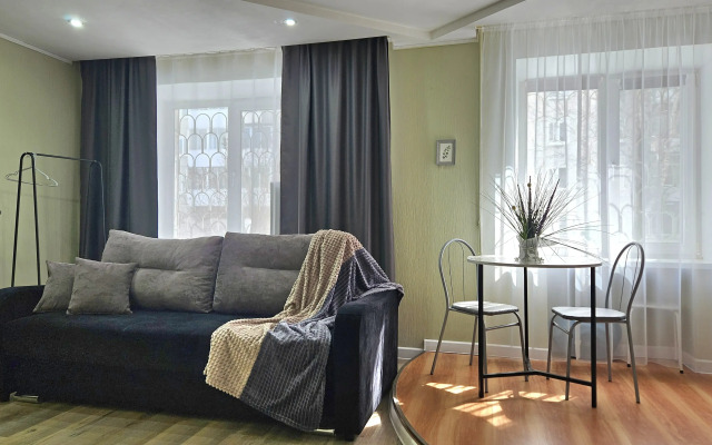 Квартира Луначарского 86