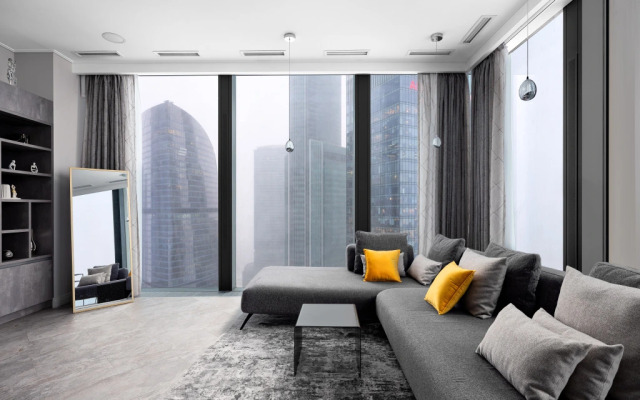 Stylish Corner Apartment in Neva Towers