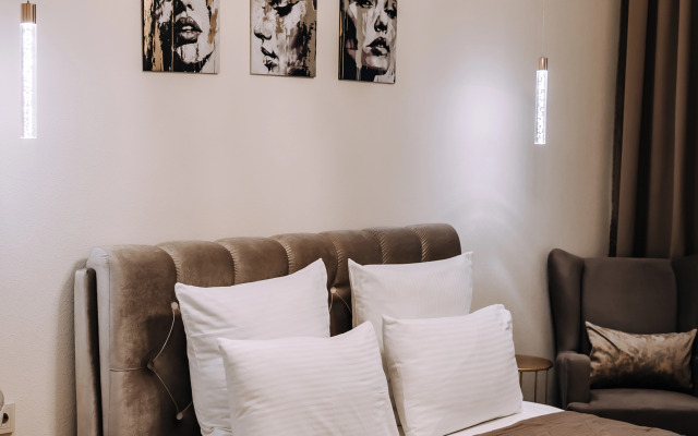 Апартаменты Urban Кот Gold