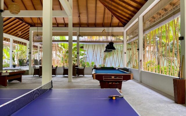 Курортный Отель Fiyavalhu Resort Maldives