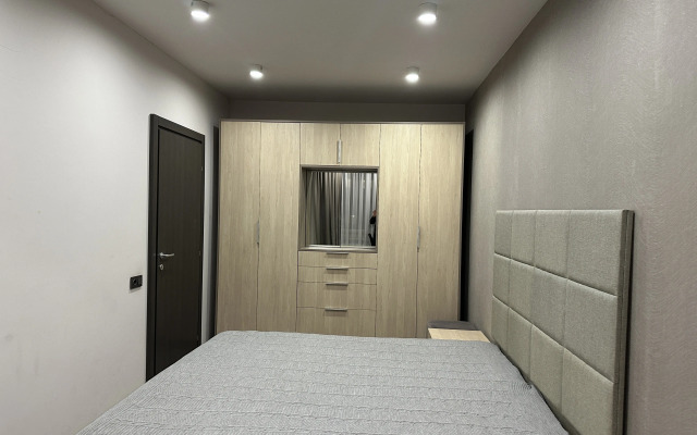2-K na Ulitse Nalbandyana, NB250 Flat
