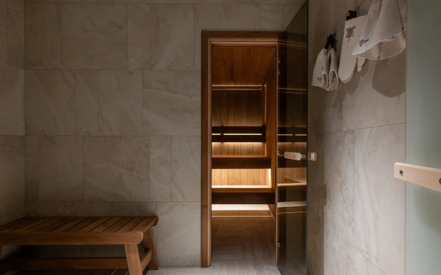 Hotel Hovard Club