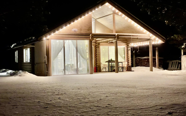 Dom U Ozera Recreation Camp