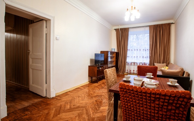 2 Rooms Apartments Smolenskaya-Sennaya Ploshad'