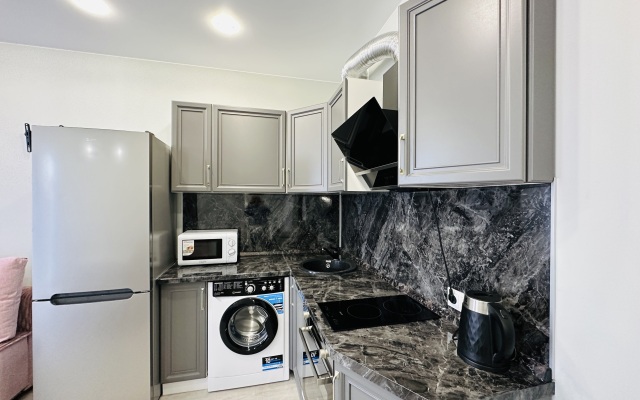 Nasutki38 Tsentr Zerkal'noye otrazheniye Apartments