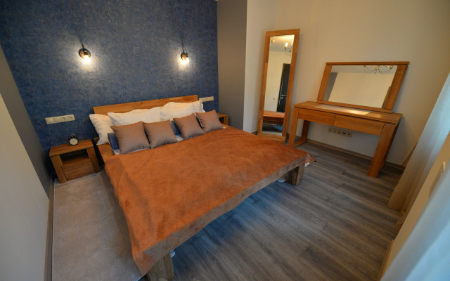 Апартаменты Необыкновенный дом 5