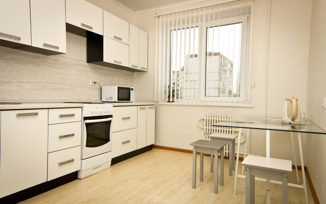 V Starom Oskole 3-Bedroom Apartments