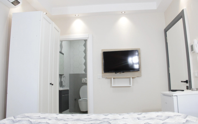 Отель Solo Suites