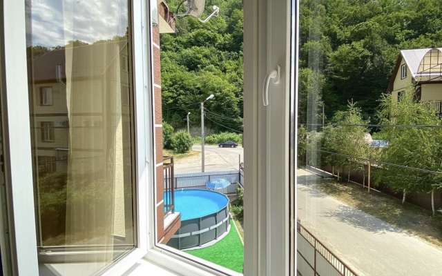 Zvyozdny Guest House