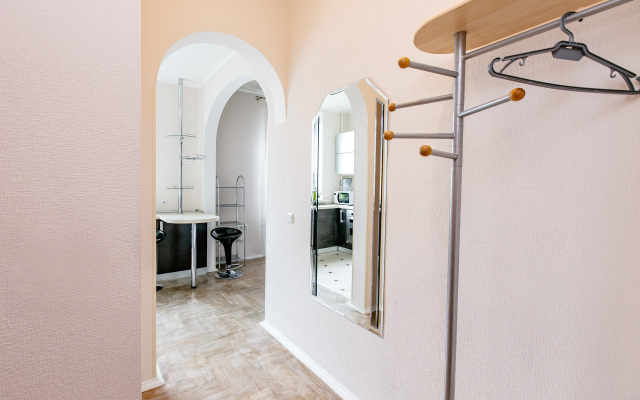 BelaTravel po adresu Kalvatiyskaya, 5 Apartments