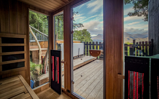 Отель Kinloch Wilderness Retreat