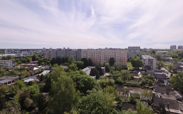 Na Ulitse Latyshskikh Strelkov 45 Apartments