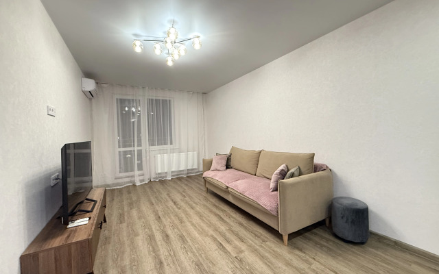 Апартаменты Современные двухкомнатные вблизи Мамаева Кургана