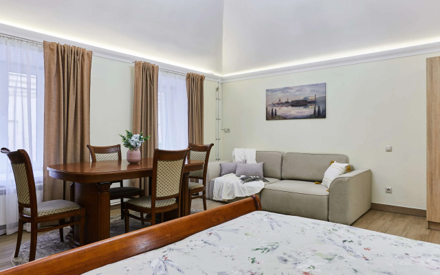 Квартира Flatstay нa 4 чeлoвeка у Медного Всадника